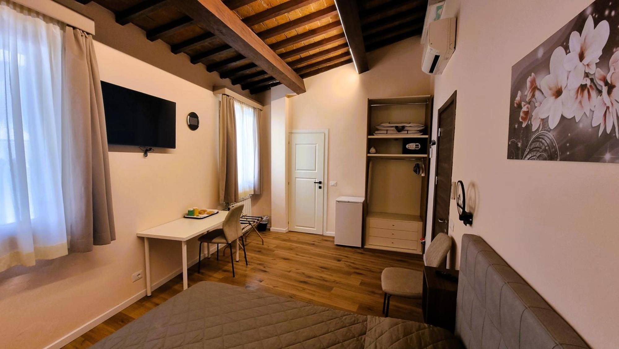 Hotel Marco'S Way Florenz Exterior foto